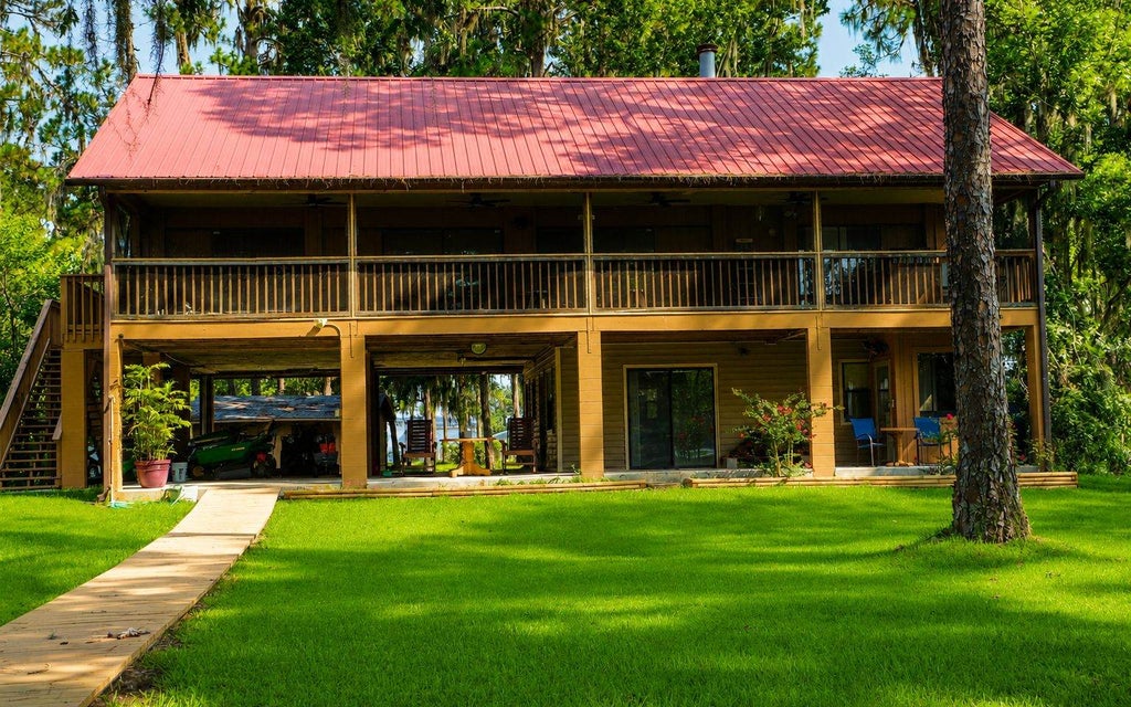 Photo of 303 Riley Lake Drive, Other, FL 32640 (MLS # 131939)