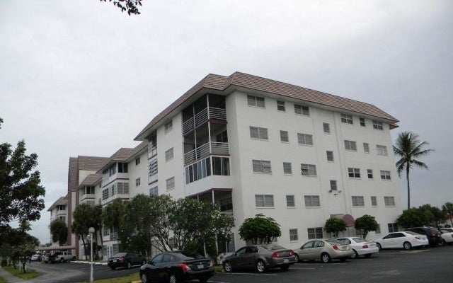 Photo of 4851 NW 21st St Apt 107 ST, Other, FL 33313 (MLS # 133228)