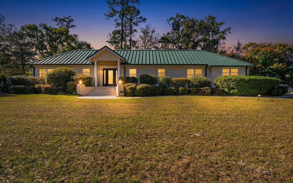 Photo of 1068 S Marion Ave, Lake City, FL 32025 (MLS # 129463)