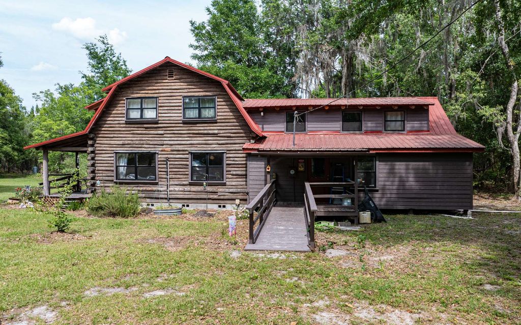 Photo of 539 SW Herschel Ct, Fort White, FL 32038 (MLS # 131423)