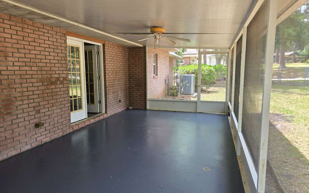 Photo of 473 SE Evergreen Dr, Lake City, FL 32025 (MLS # 127067)