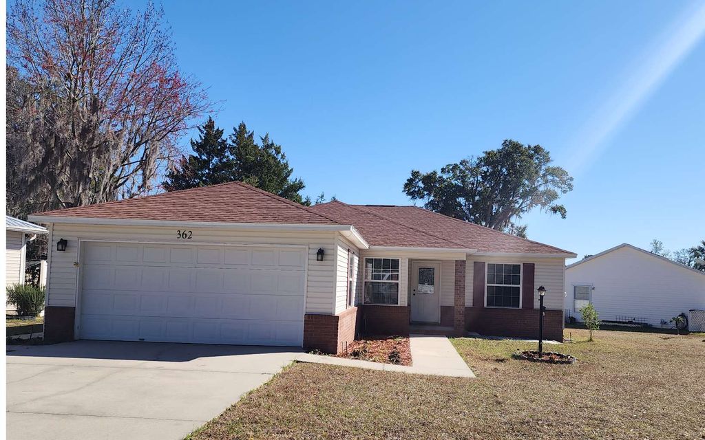 Photo of 362 SE Rosewood Circle, Lake City, FL 32025 (MLS # 130106)