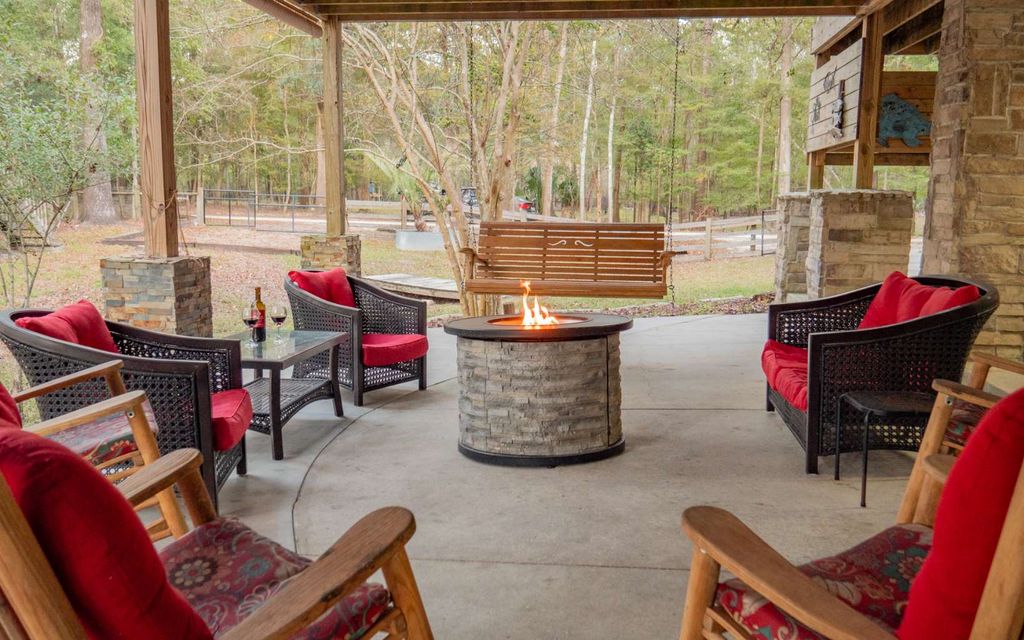 Photo of 960 SW Iowa Drive, Fort White, FL 32038 (MLS # 129404)