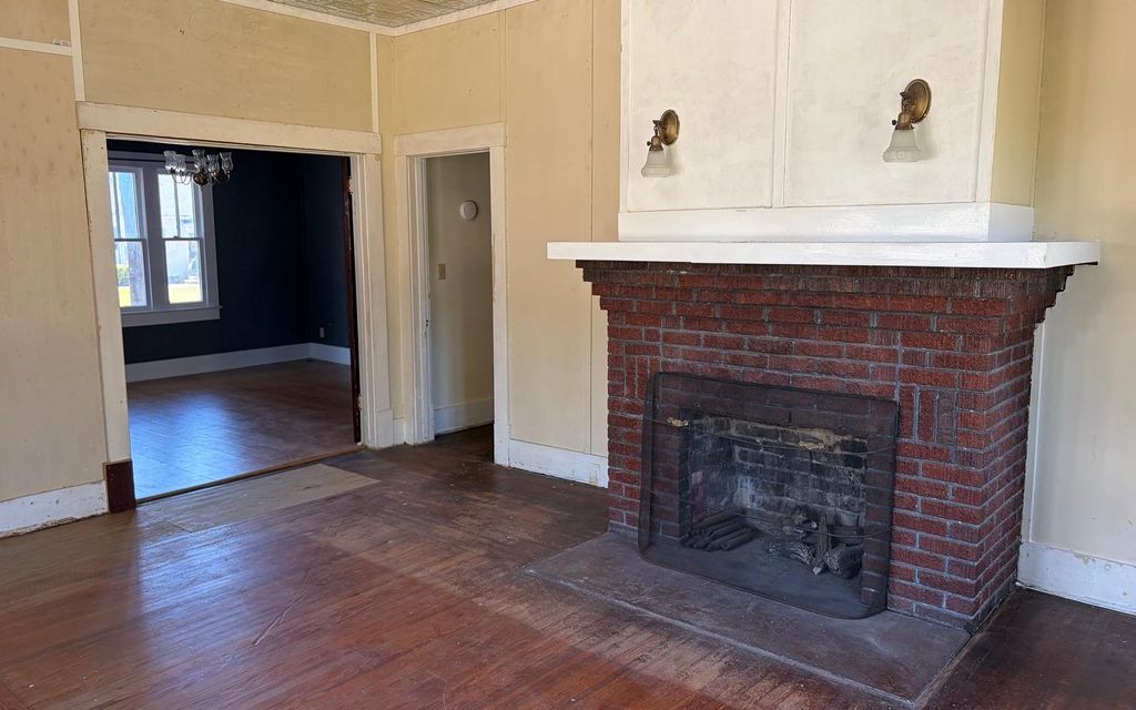 Photo of 412 S Marion Avenue, Lake City, FL 32025 (MLS # 131305)