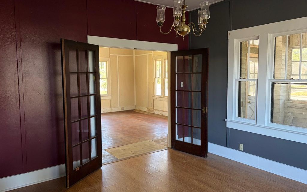 Photo of 412 S Marion Avenue, Lake City, FL 32025 (MLS # 131305)