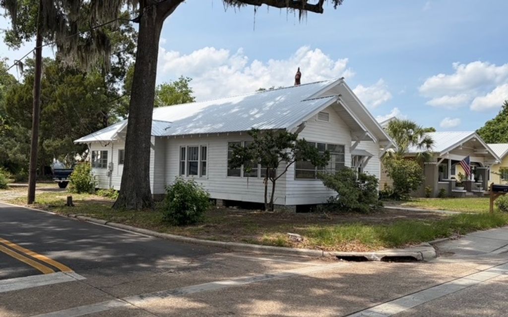 Photo of 412 S Marion Avenue, Lake City, FL 32025 (MLS # 131305)