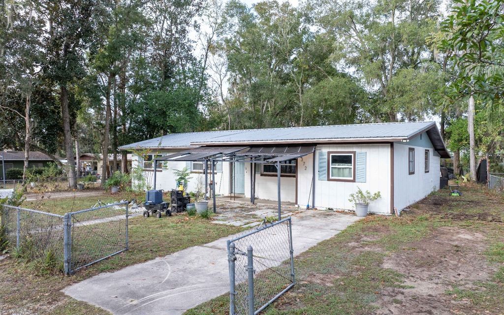Photo of 372 SE Colburn Avenue, Lake City, FL 32025 (MLS # 129464)