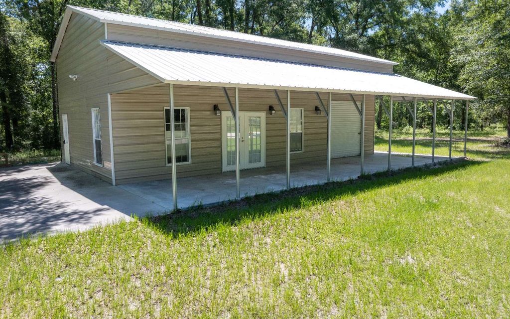 Photo of 4874 NW Poe Trail, Jasper, FL 32052 (MLS # 127153)