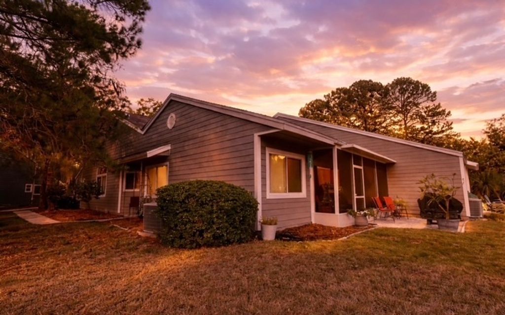 Photo of 803 NE 125th Dr, Newberry, FL 32669 (MLS # 131127)