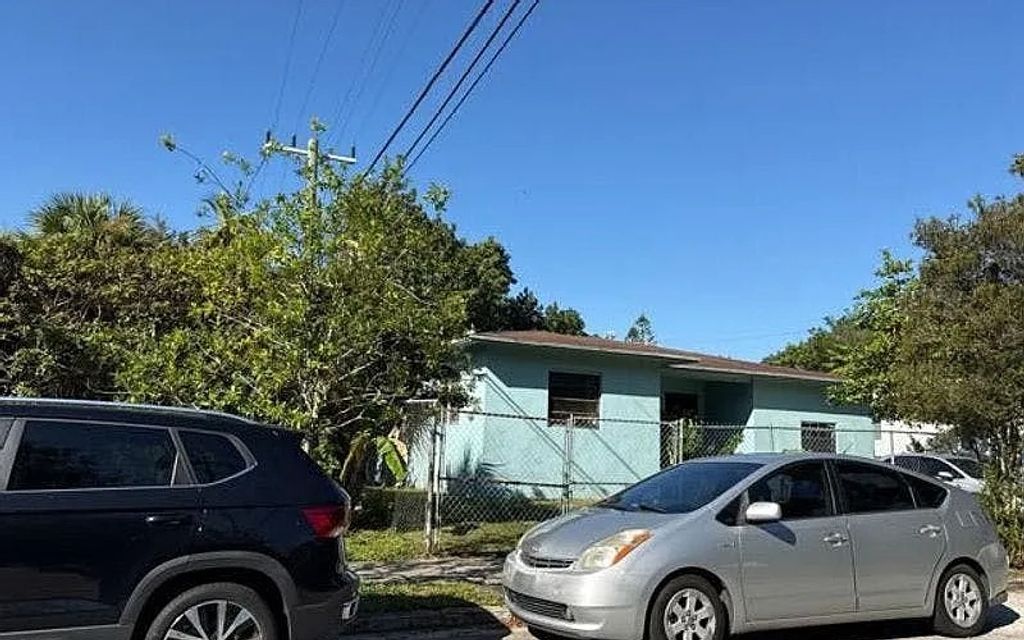 Photo of 7640 NE 5th Ave, Other, FL 33138 (MLS # 129835)