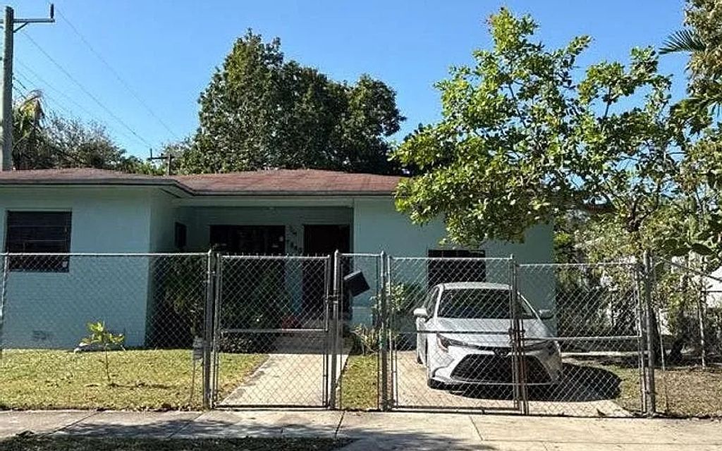 Photo of 7640 NE 5th Ave, Other, FL 33138 (MLS # 129835)
