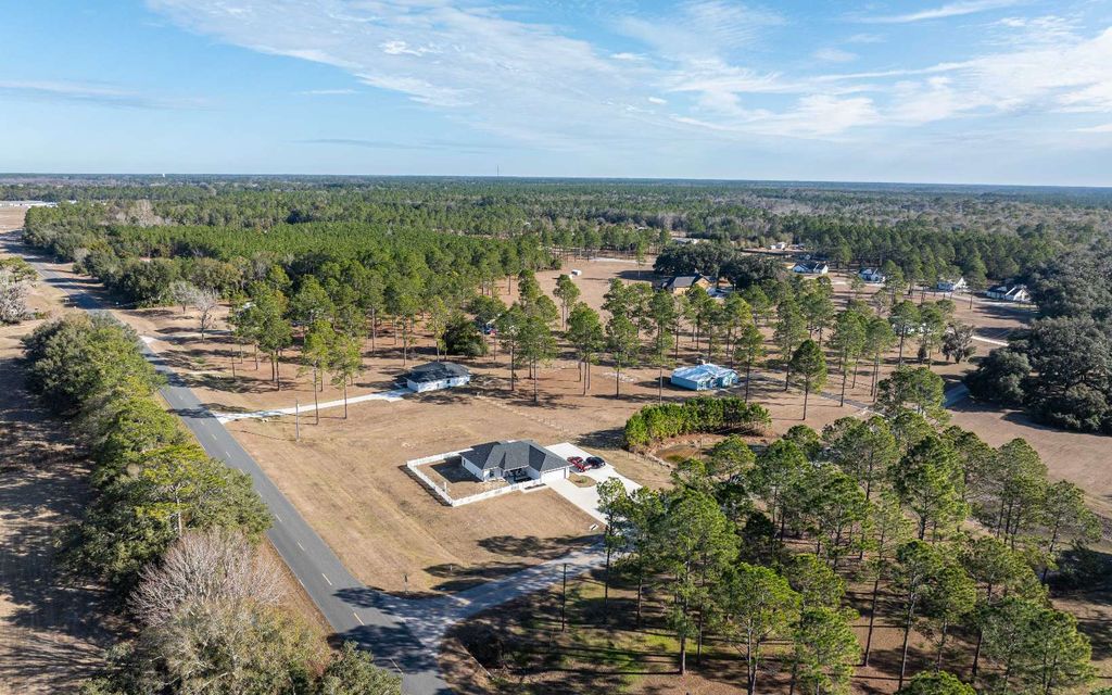 Photo of 15985 SE 72nd Lane, Lake Butler, FL 32054 (MLS # 129983)