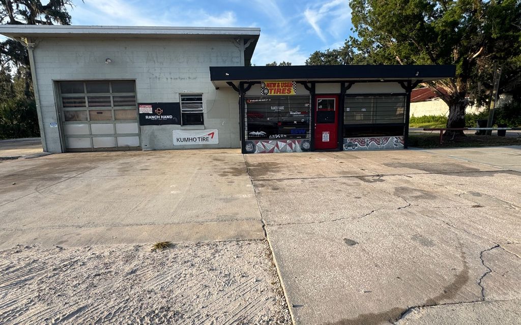 Photo of 305 W Main St, Mayo, FL 32066 (MLS # 128675)