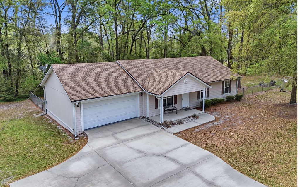 Photo of 3399 SW Sisters Welcome Road, Lake City, FL 32024 (MLS # 130801)