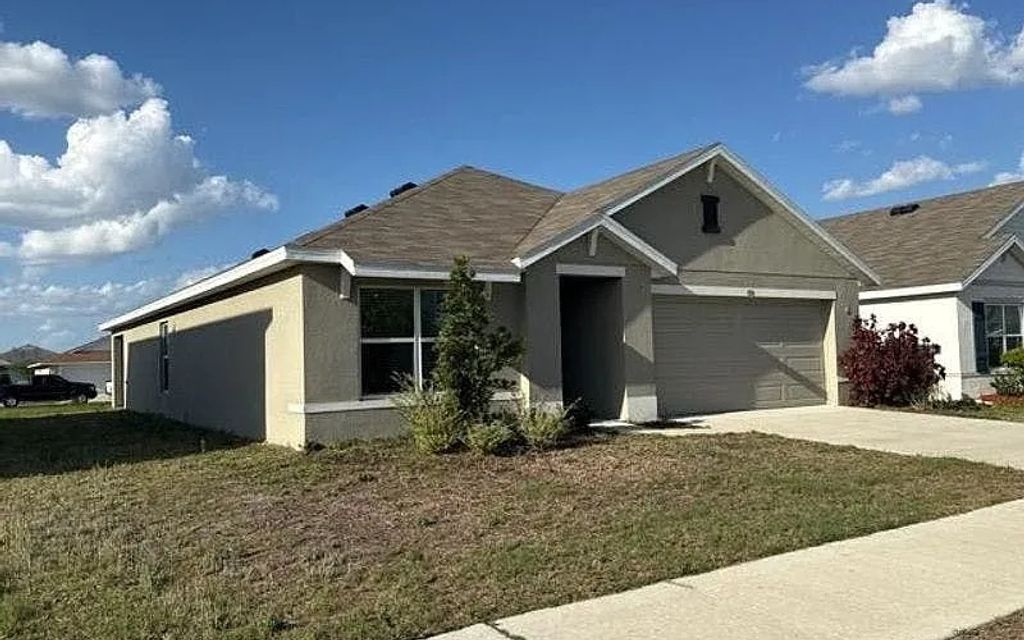 Photo of 810 Ace Outlaw Ave, Other, FL 33570 (MLS # 130979)
