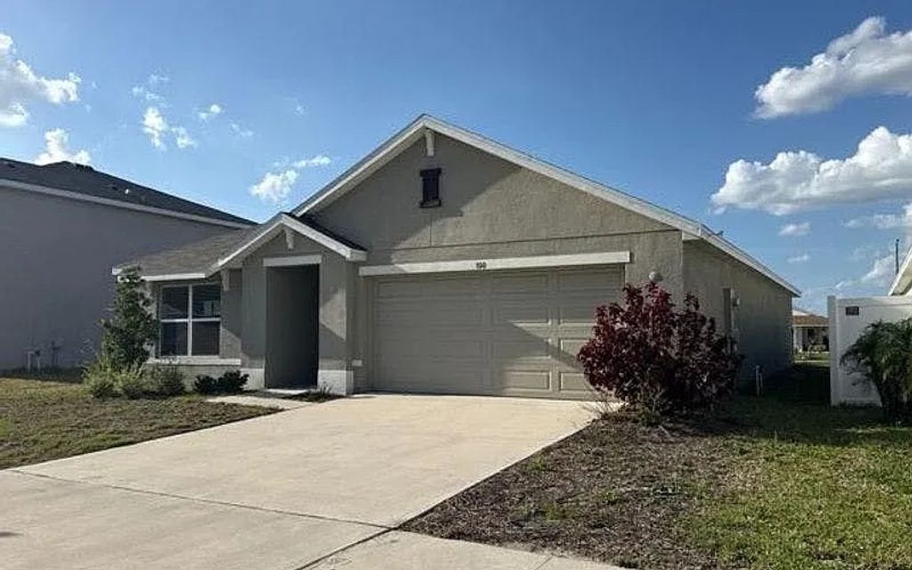 Photo of 810 Ace Outlaw Ave, Other, FL 33570 (MLS # 130979)