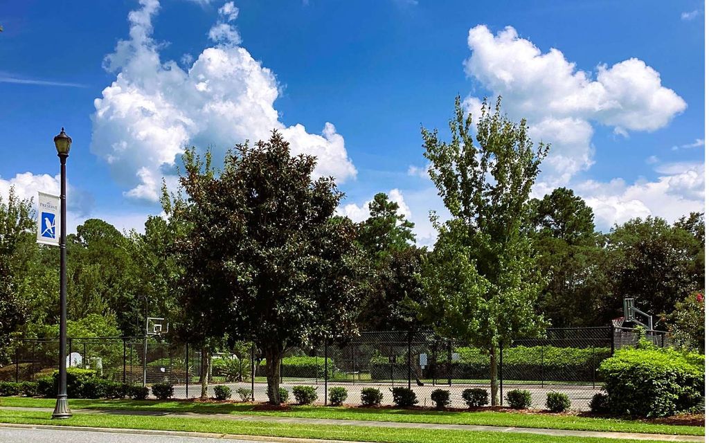 Photo of 525 SW Bellflower Dr, Lake City, FL 32024 (MLS # 129707)