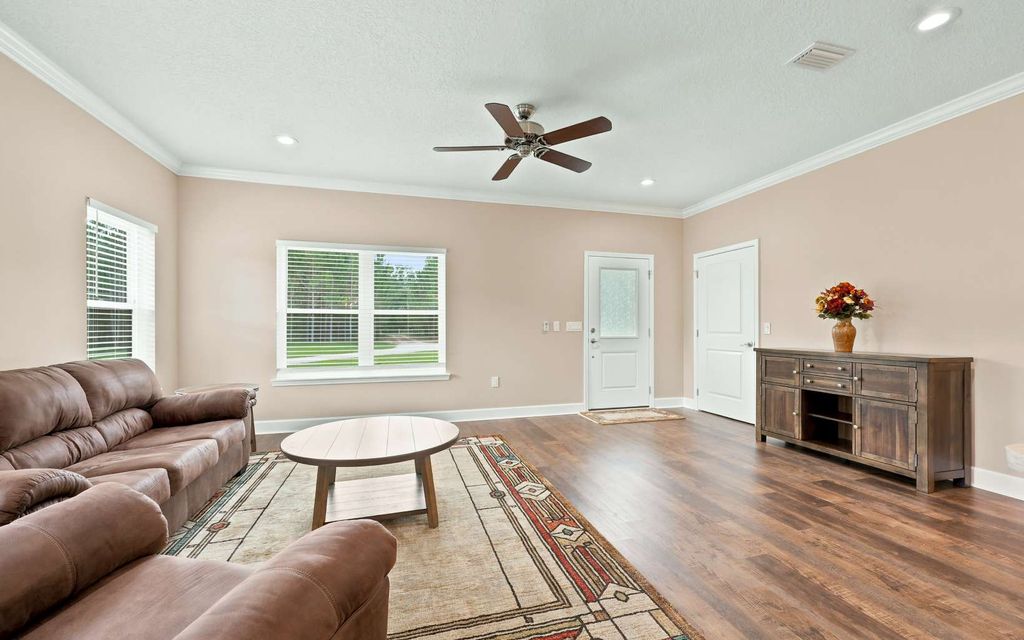 Photo of 6985 256th Street, OBrien, FL 32071 (MLS # 132215)