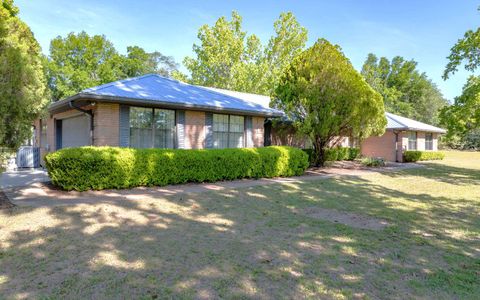 Photo of 656 NW Dogwood Terrace, Lake City, FL 32055 (MLS # 131203)