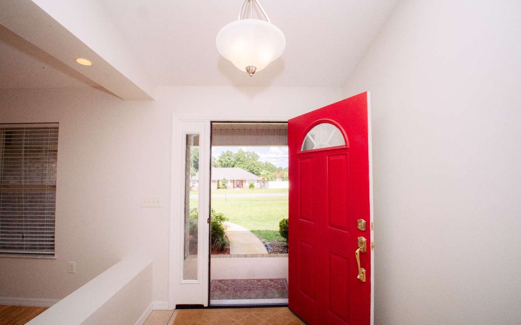 Photo of 128 SW Inwood CT, Lake City, FL 32025 (MLS # 132236)