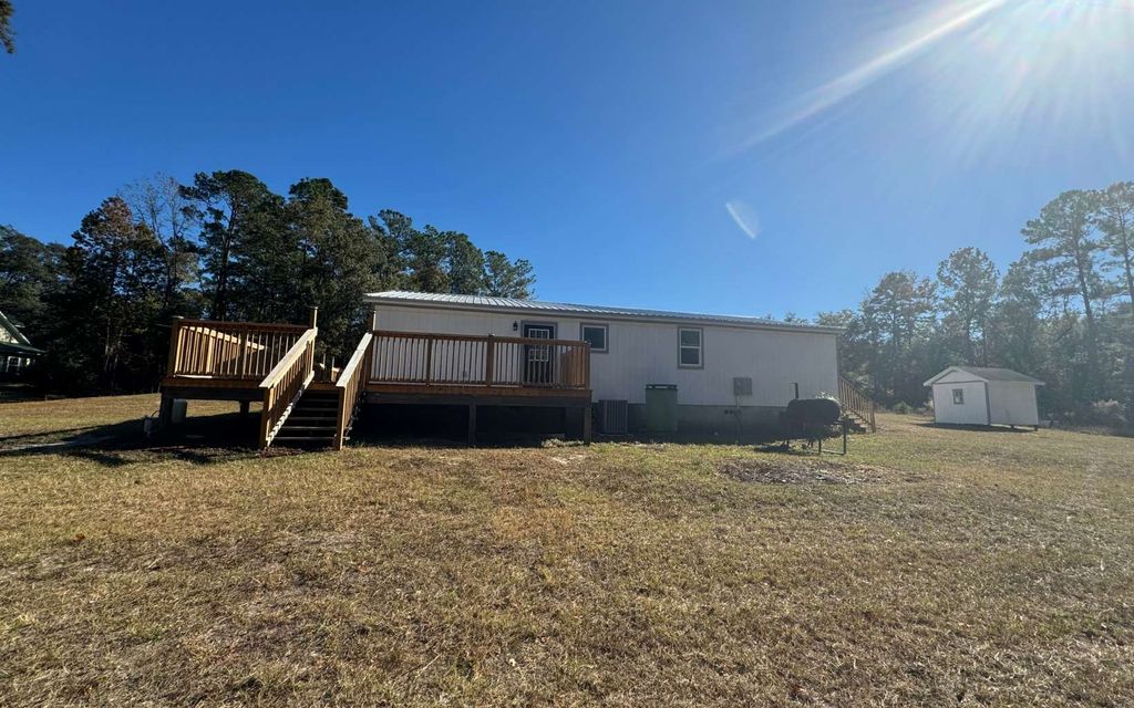 Photo of 2199 Tom Crawford Road, Other, FL 32046 (MLS # 129322)