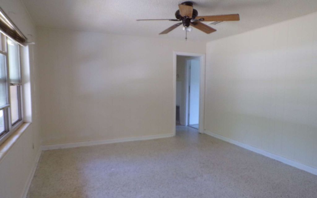 Photo of 918 SE Lantana Loop, Lake City, FL 32025 (MLS # 126685)