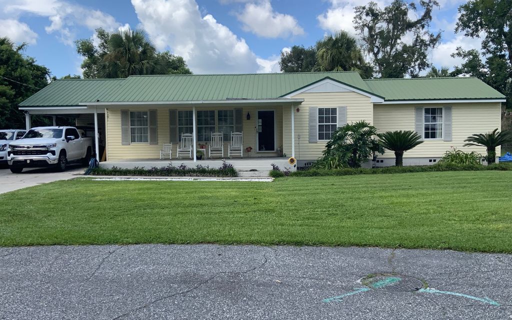 Photo of 200 SE Gay St, Live Oak, FL 32064 (MLS # 127995)