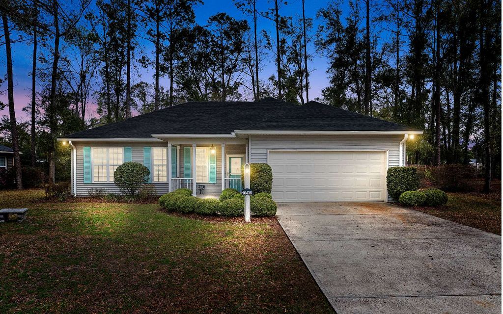 Photo of 10438 Wildwood Drive, Live Oak, FL 32064 (MLS # 130454)