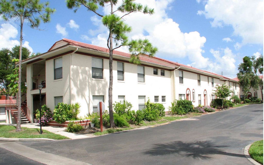 Photo of 1614 Sandy Point Sq #57 SQ, Other, FL 32807 (MLS # 133123)