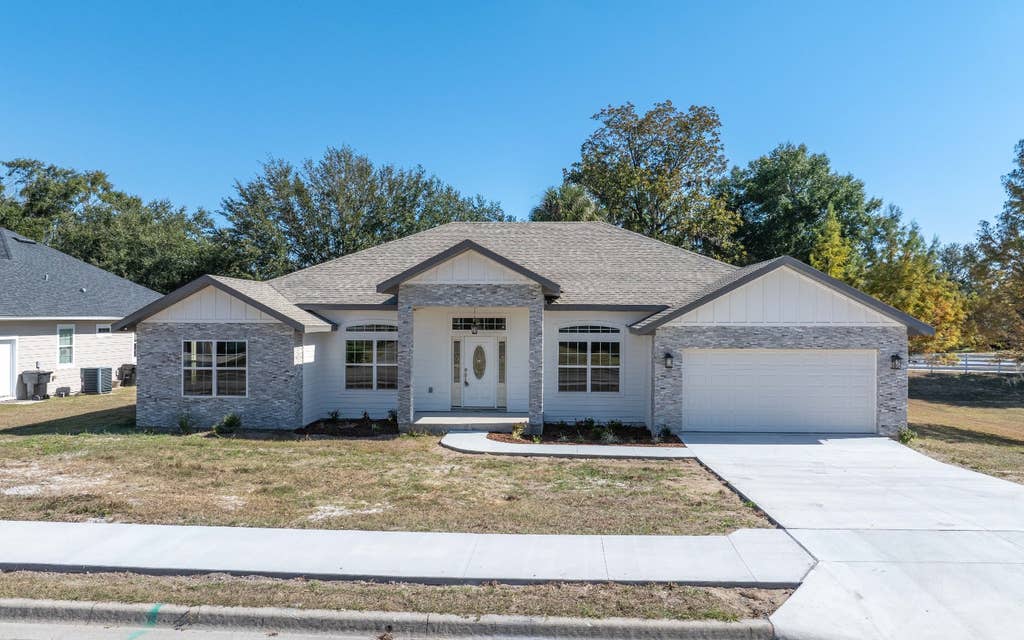 Photo of 2887 NW 143rd Terrace, Newberry, FL 32669 (MLS # 132354)