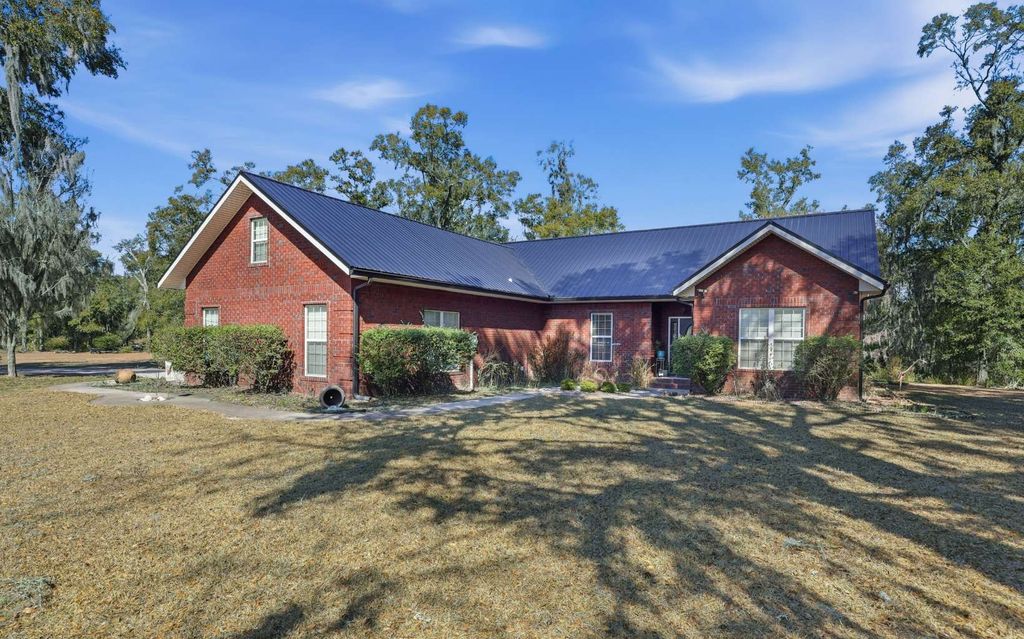 Photo of 225 SW Cozy Glen, Lake City, FL 32024 (MLS # 130283)