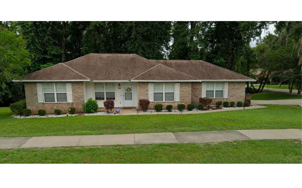 Photo of 948 SW Grandview Street, Lake City, FL 32025 (MLS # 130455)