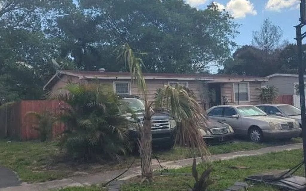 Photo of 610 SW 50th Ter, Other, FL 33068 (MLS # 131690)