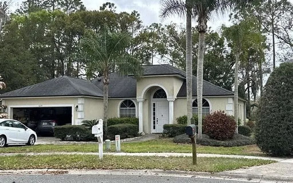 Photo of 5220 N Lake Burkett Ln, Other, FL 32792 (MLS # 130880)