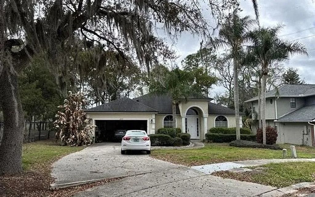 Photo of 5220 N Lake Burkett Ln, Other, FL 32792 (MLS # 130880)
