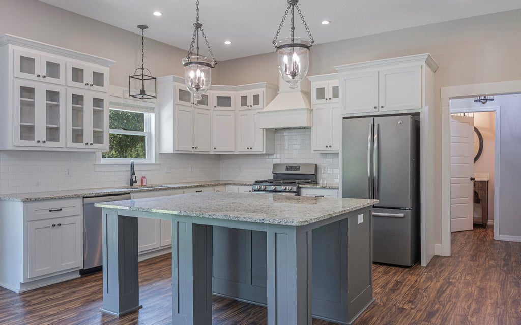 Photo of 832 NE Candy Ln, Mayo, FL 32066 (MLS # 132965)