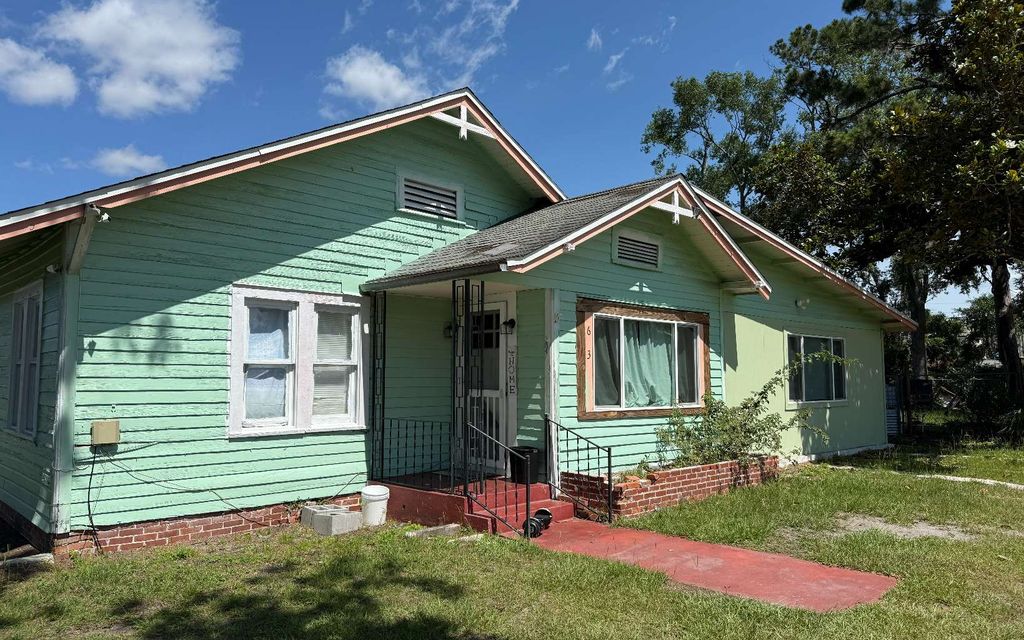 Photo of 603 N Faulkner St, Perry, FL 32347 (MLS # 127552)