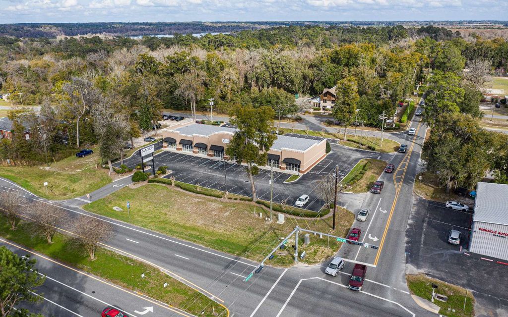 Photo of 265 SW Malone St #101 St, Lake City, FL 32025 (MLS # 123591)