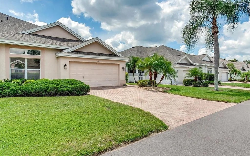 Photo of 604 McDaniel St, Other, FL 33573 (MLS # 132330)