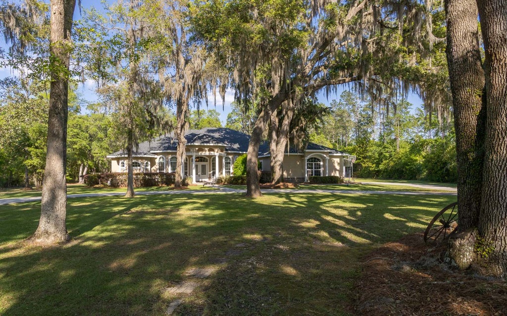 Photo of 163 NW Amber Court, Lake City, FL 32055 (MLS # 130037)