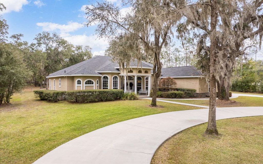 Photo of 163 NW Amber Court, Lake City, FL 32055 (MLS # 130037)