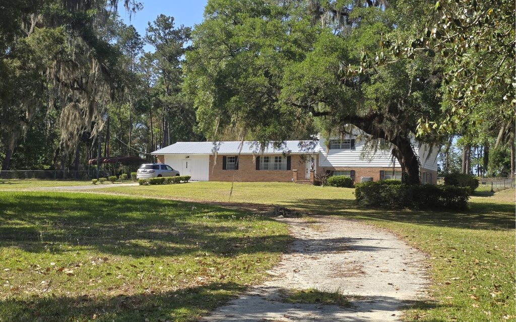 Photo of 355 SW Marvin Burnett Rd, Lake City, FL 32025 (MLS # 131091)