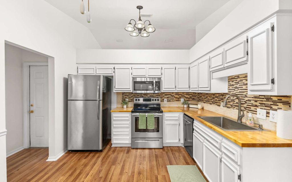 Photo of 208 SE Elm Loop, Lake City, FL 32025 (MLS # 128613)