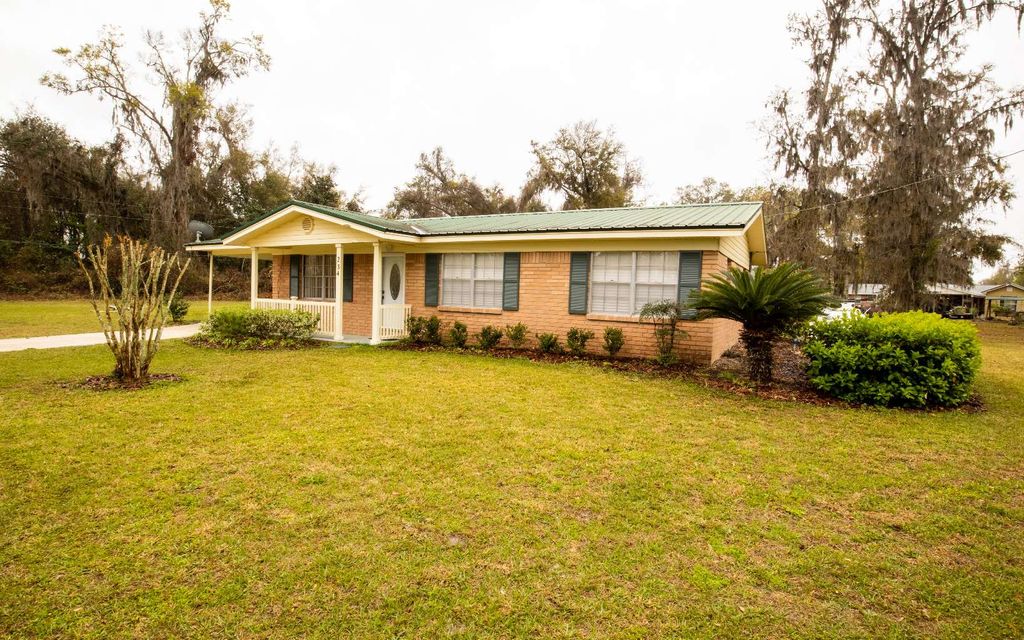 Photo of 234 SW Havanna Way, Lake City, FL 32024 (MLS # 126221)