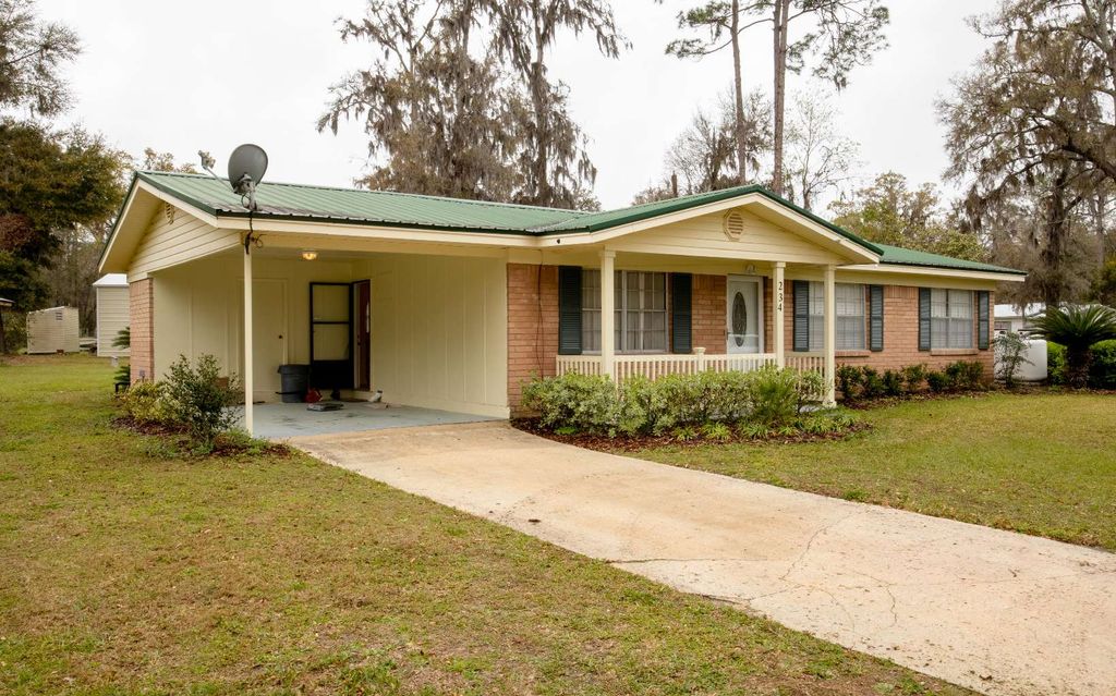Photo of 234 SW Havanna Way, Lake City, FL 32024 (MLS # 126221)