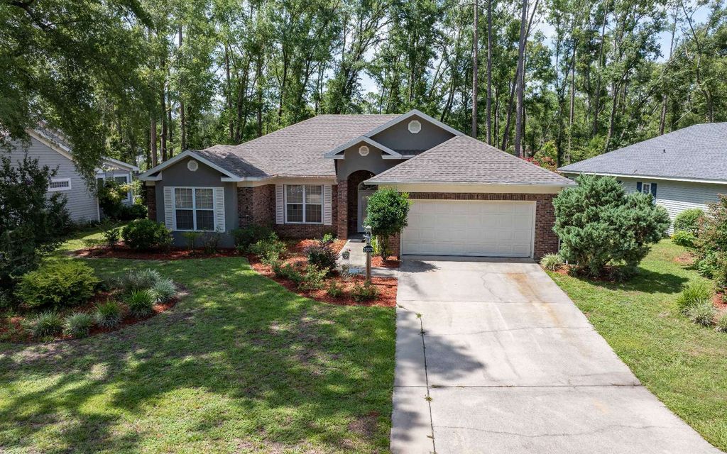 Photo of 23378 Live Oak Lane, Dowling Park, FL 32060 (MLS # 127805)