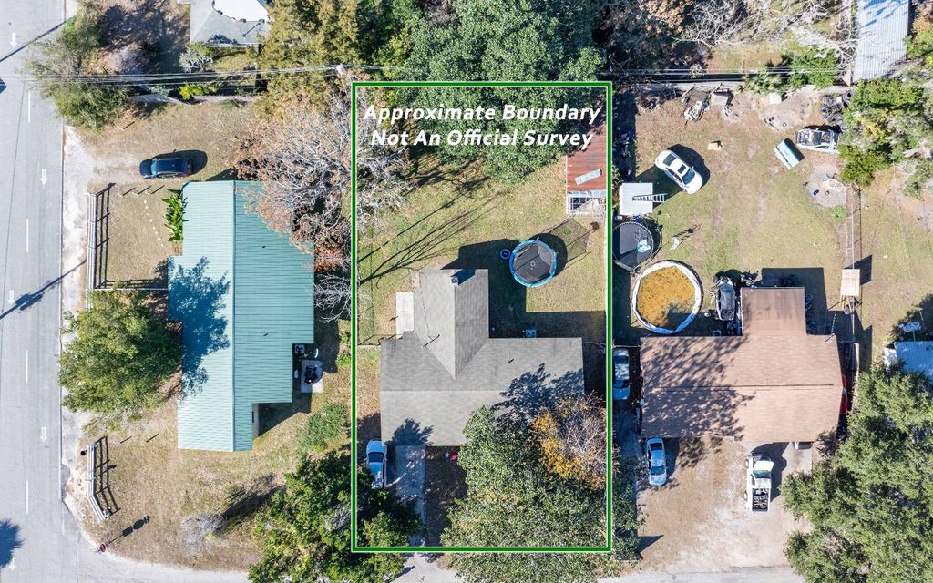 Photo of 176 SE Dekle Way, Lake City, FL 32025 (MLS # 129578)