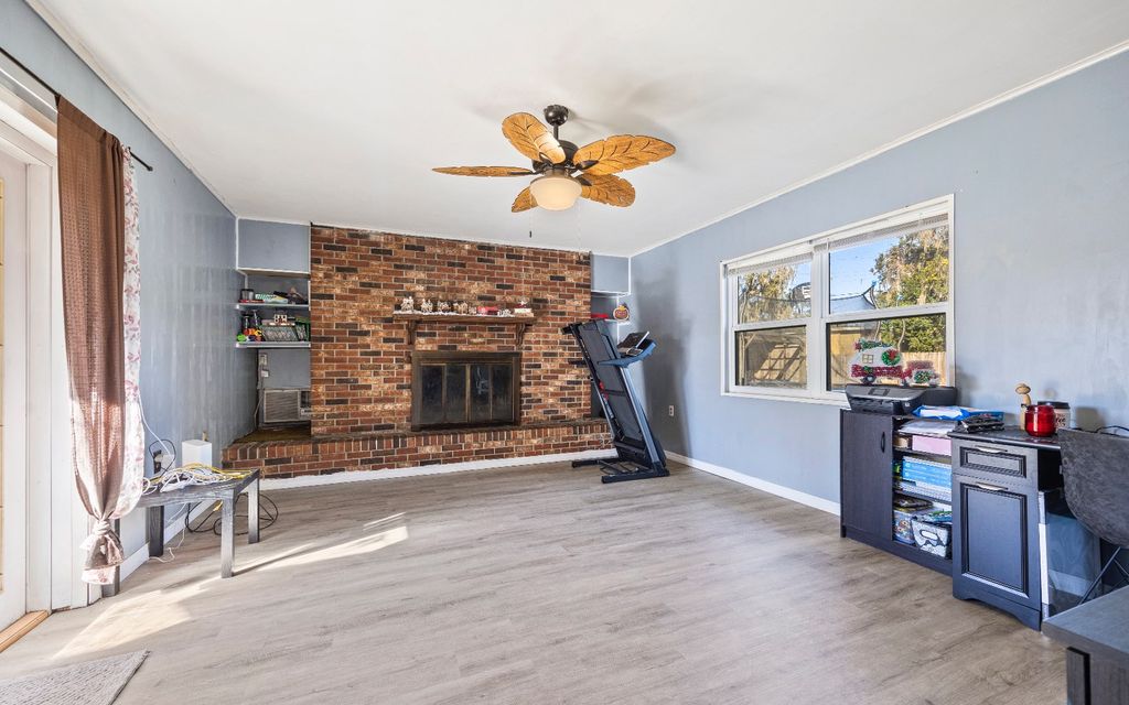 Photo of 176 SE Dekle Way, Lake City, FL 32025 (MLS # 129578)