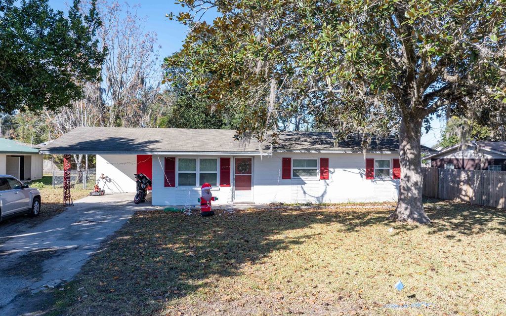 Photo of 176 SE Dekle Way, Lake City, FL 32025 (MLS # 129578)