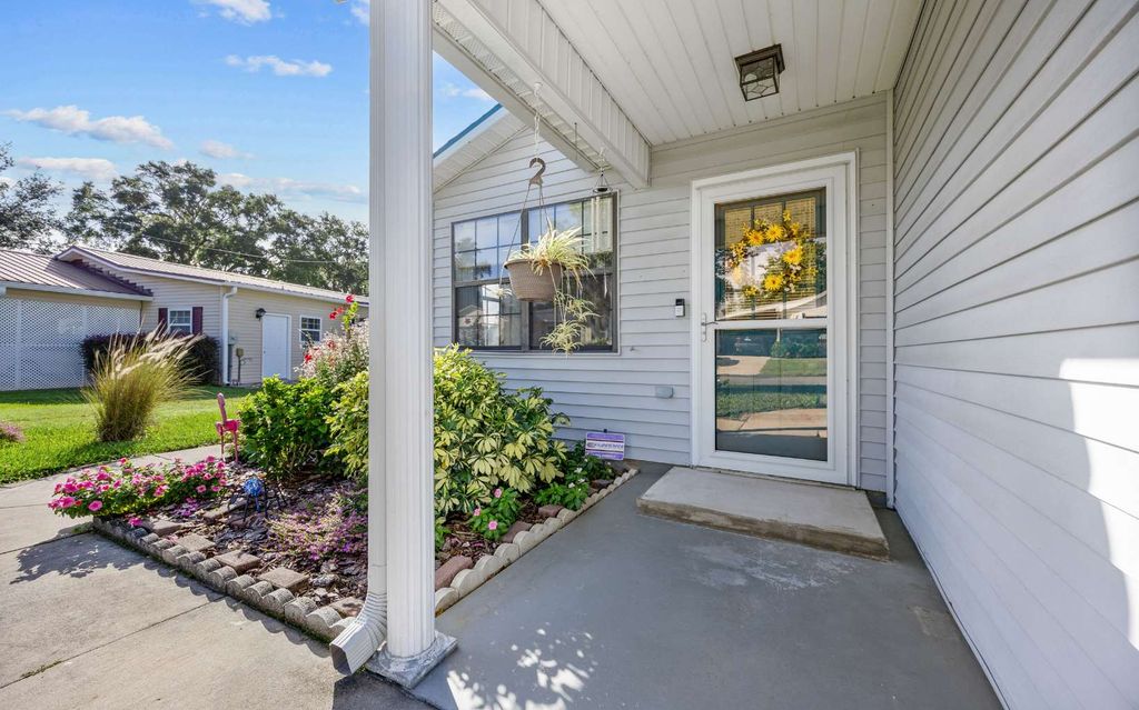 Photo of 186 SE Rosewood Circle, Lake City, FL 32025 (MLS # 128931)